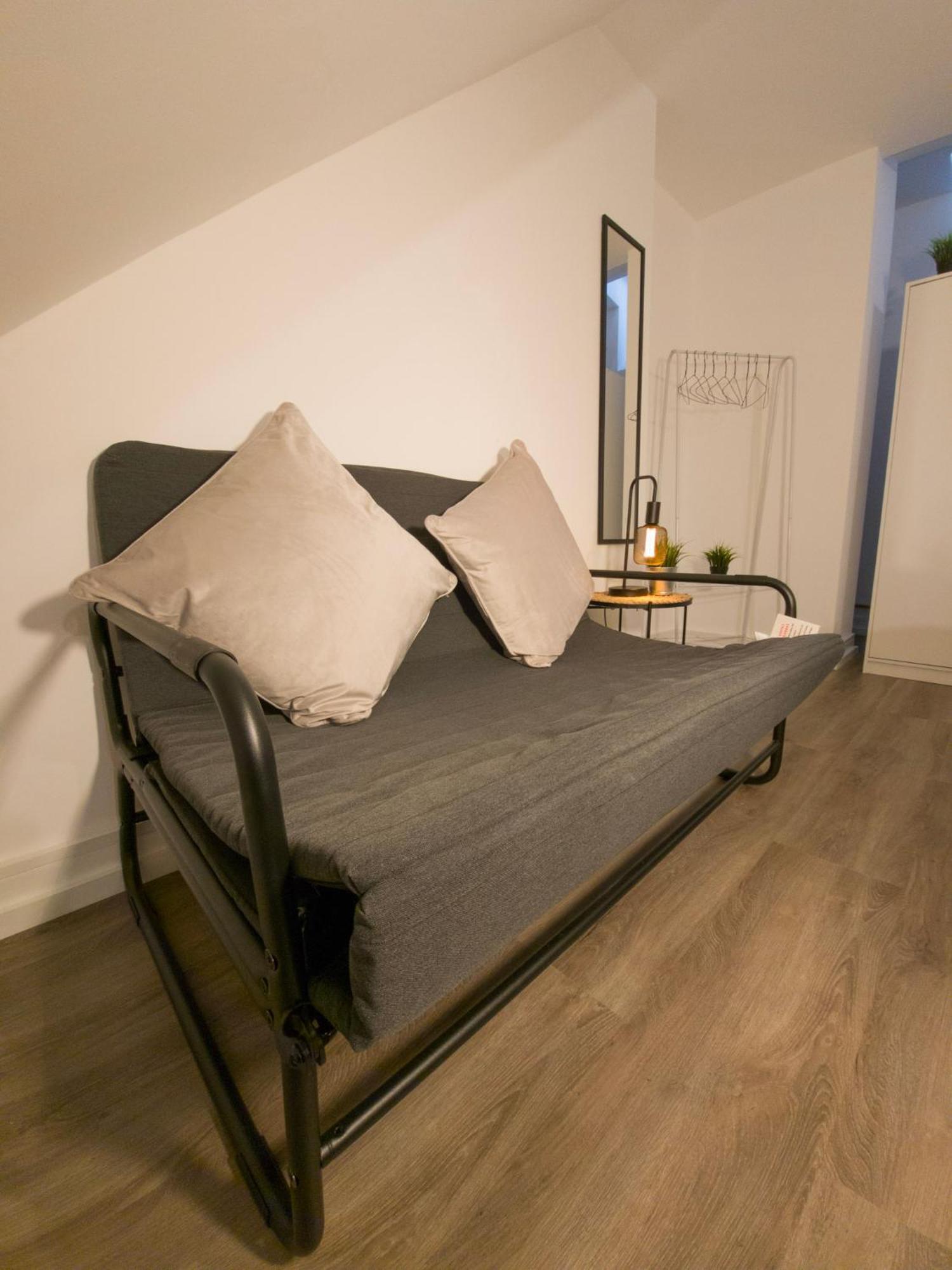 Plenty Of Parking Available; 3 Bedroom Apartment By Property Promise Cardiff Exteriör bild