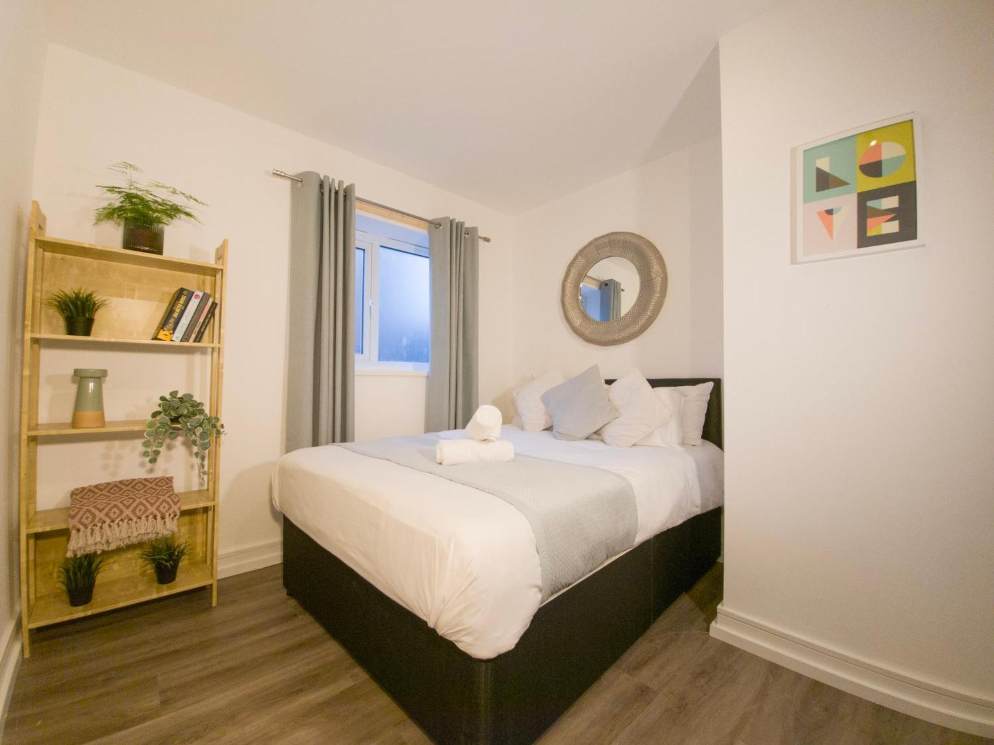 Plenty Of Parking Available; 3 Bedroom Apartment By Property Promise Cardiff Exteriör bild
