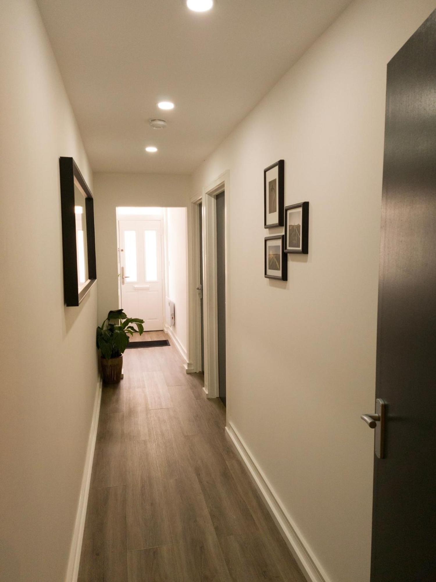 Plenty Of Parking Available; 3 Bedroom Apartment By Property Promise Cardiff Exteriör bild